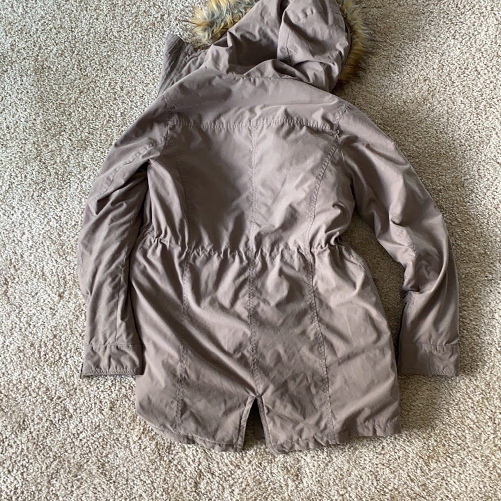 Outer Coat - Picture 5 of 6